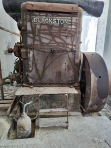 Η πετρελαιομηχανή BLACKSTONE