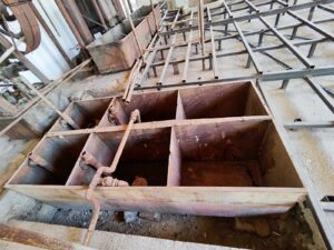 Γούρνες διαχωρισμού λαδιού και νερού